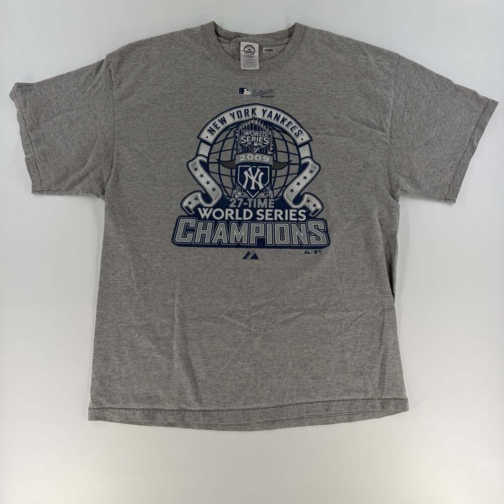 0695 New York Yankees 2009 World Series Champions Graphic T-Shirt